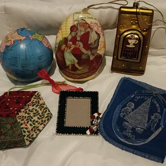 Christmas Ornaments Set of 6 Bundle EUC - Picture 2 of 9